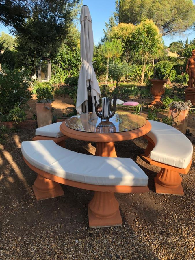 La Cactee Singuliere Bed & Breakfast Beziers Exterior photo