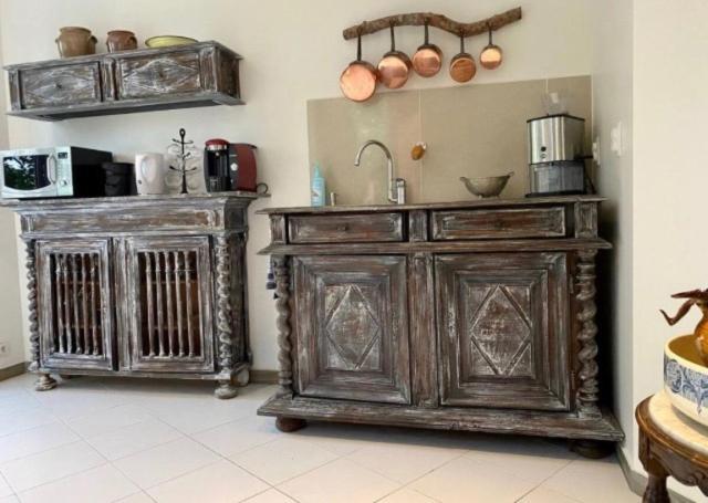 La Cactee Singuliere Bed & Breakfast Beziers Exterior photo